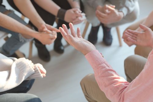 Групповая психотерапия: в чем ее преимущества